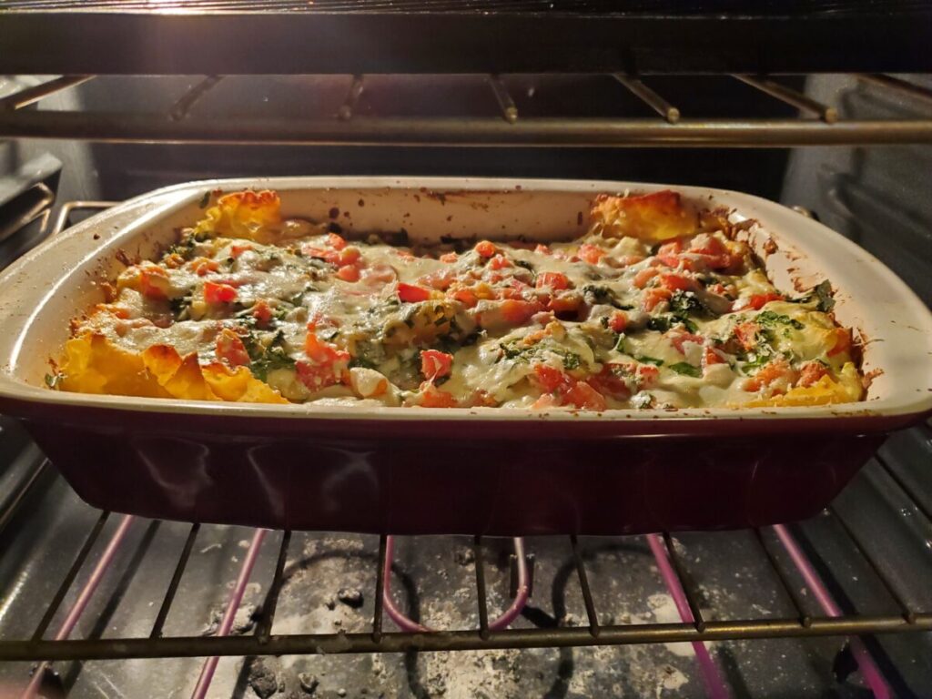 Lasagna w/ Spinach & Tomatoes