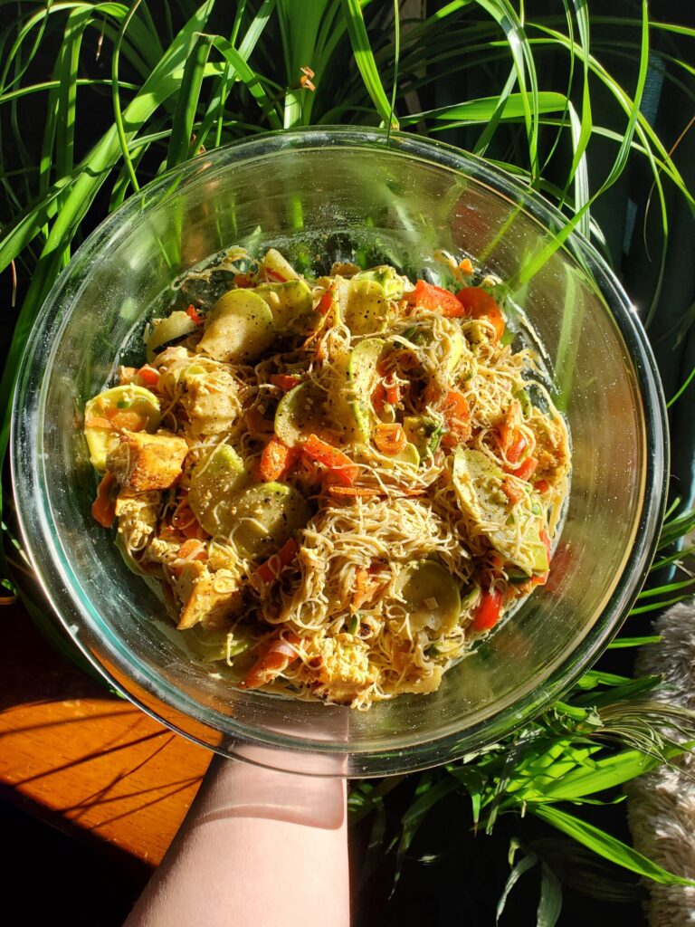 Salad w/ Vermicelli, Kohlrabi, & Avocado