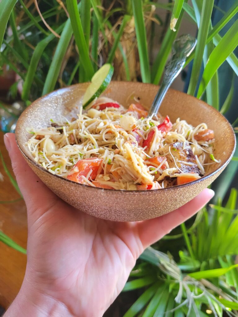 Salad w/ Vermicelli, Bell Peppers, & Peanuts