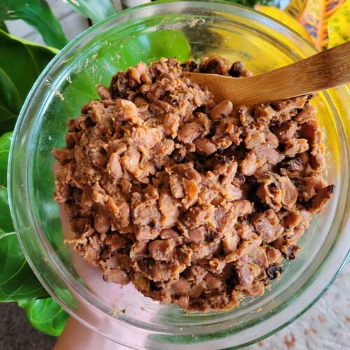 Slow Cooker Pinto Beans w/ Bay Leaves & Lime