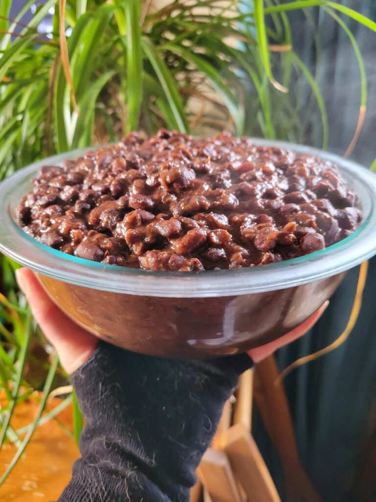 Slow Cooker Black Beans w/ Bananas & Thai Chilis