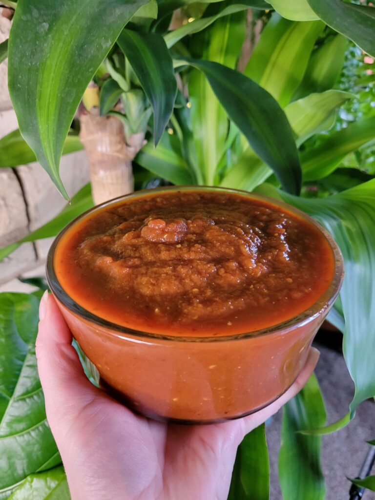 Potluck Enchilada Sauce w/ Thai Chilis