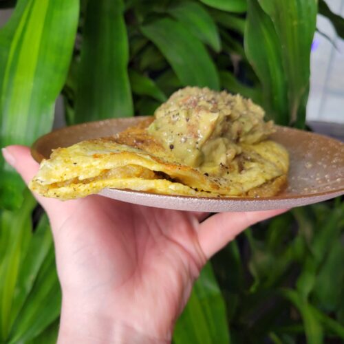 Omelette w/ Curry Quinoa & Guacamole