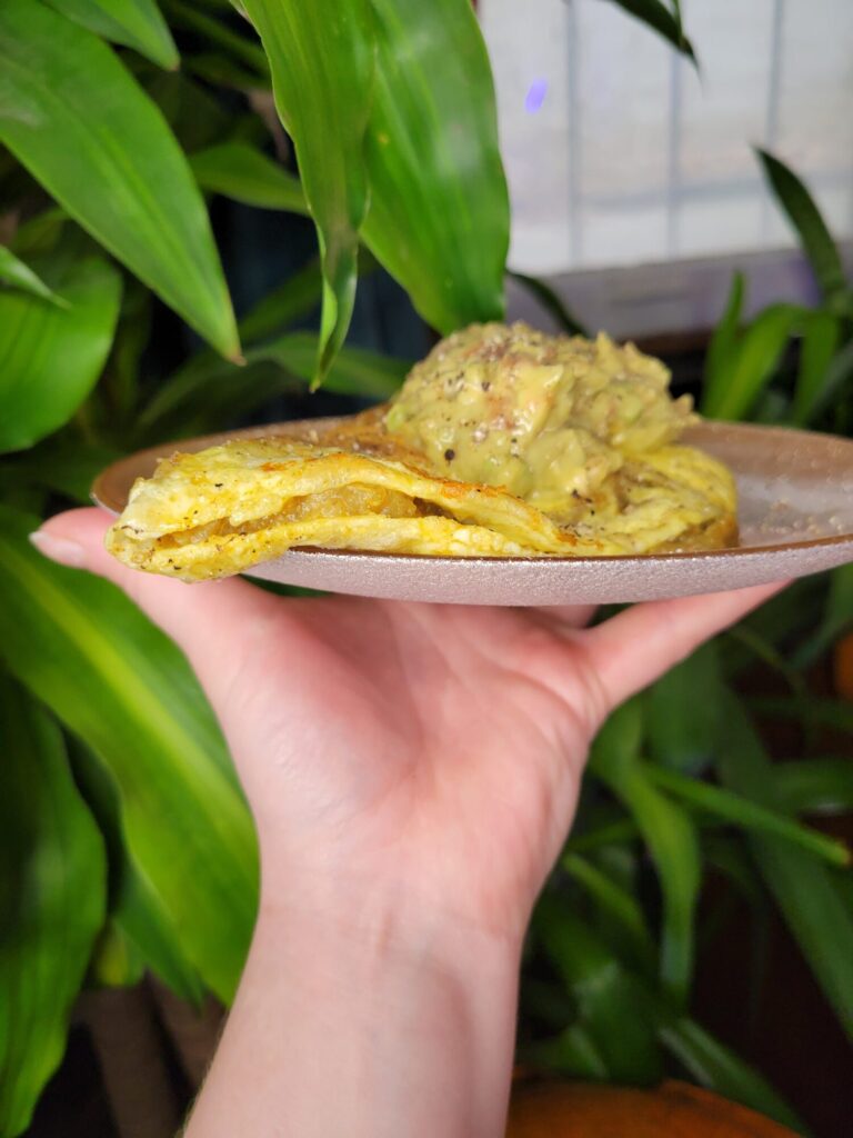 Omelette w/ Curry Quinoa & Guacamole