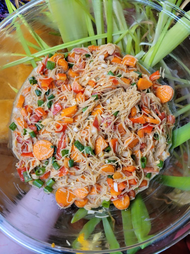 Vermicelli Salad w/ Carrots, Bell Peppers, & Scallions