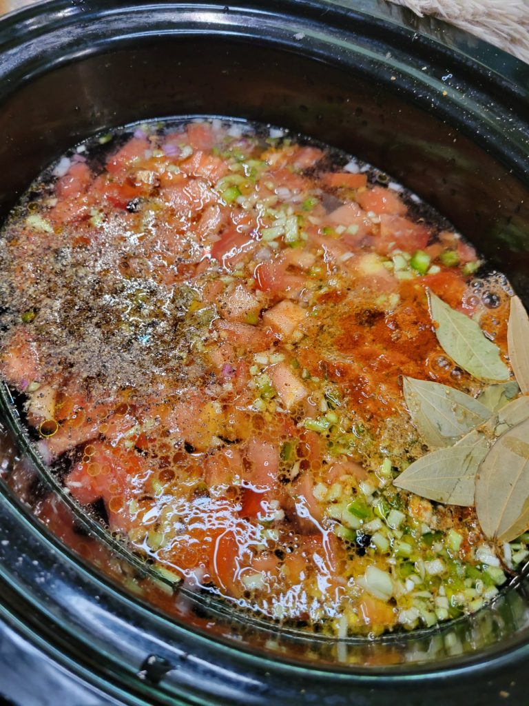 Slow Cooker Black Beans w/ Tomatoes & Jalapeños