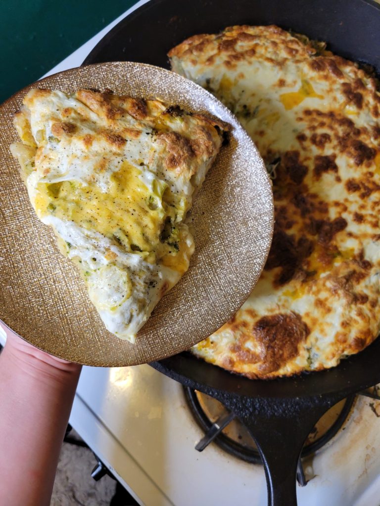 Deep Dish Pizza w/ Mashed Potatoes, Broccoli, & Fresh Mozzarella