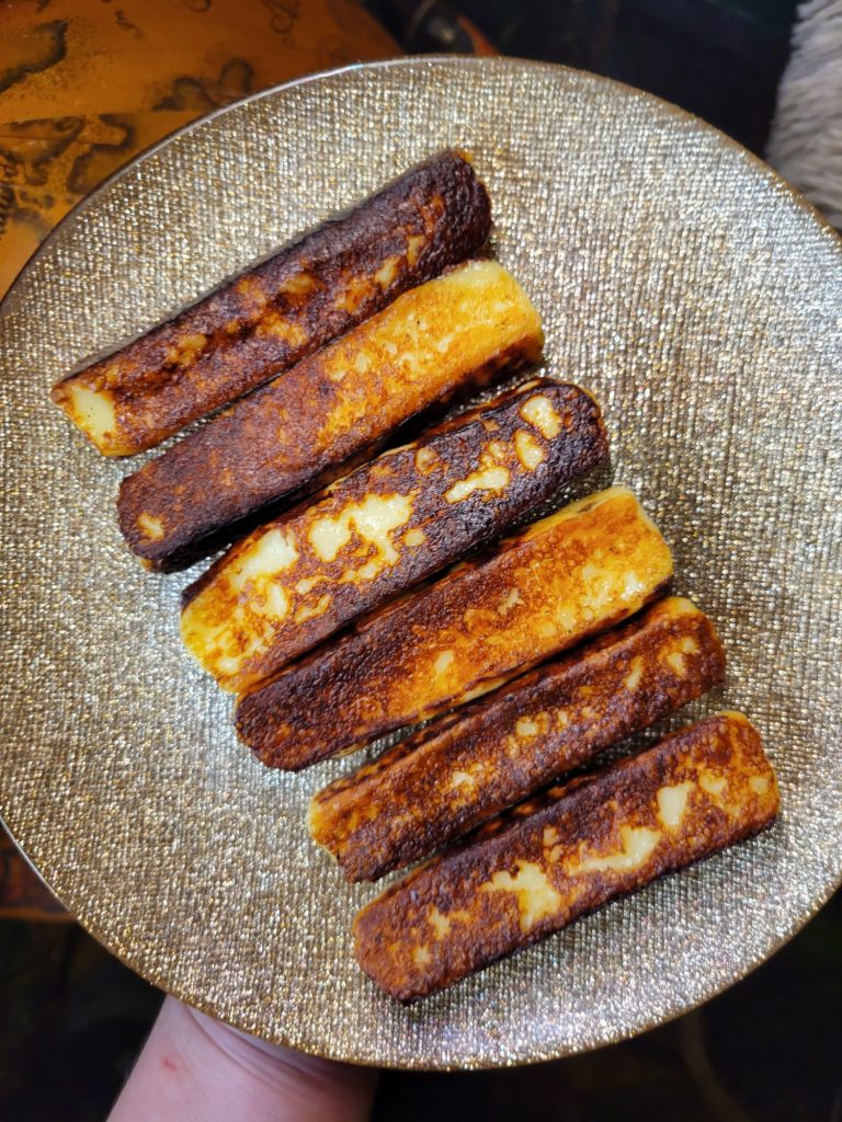 Fried Garlic Bread Cheese w/ Homemade Marinara