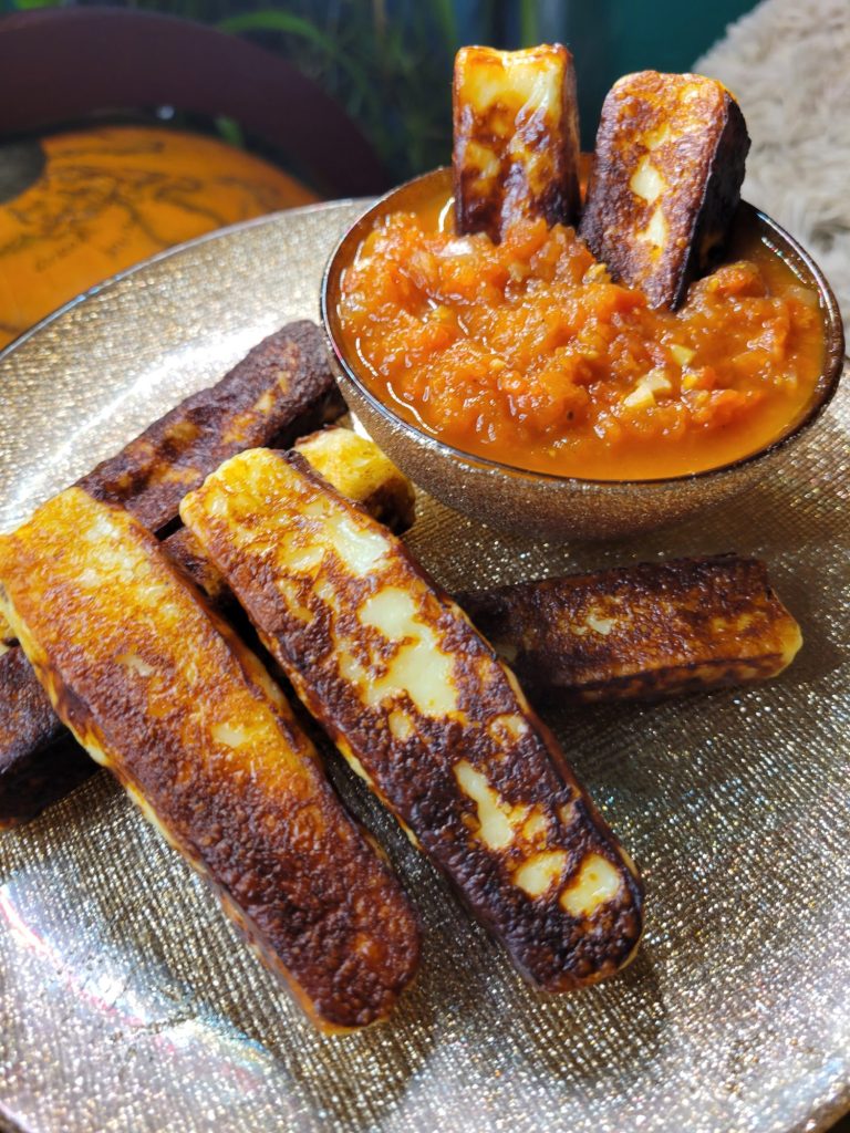 Fried Garlic Bread Cheese w/ Homemade Marinara