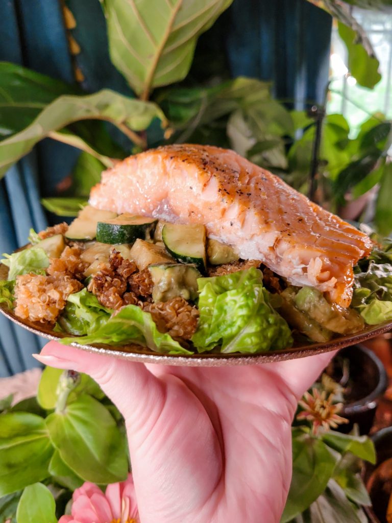 Salad w/ Tamari Quinoa, Pears, & Salmon