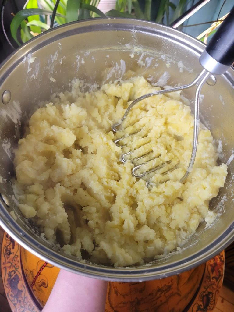 Mashed Potatoes w/ Greek Yogurt & Scallion