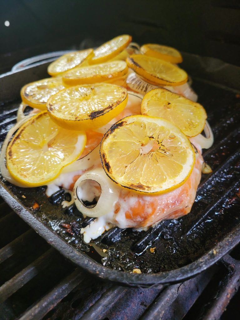 Barbecue Salmon w/ Lemon & Onion