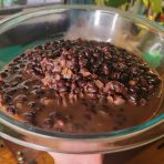Black Beans w/ Super Chili Peppers