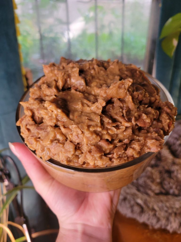 Slow Cooker Pinto Beans w/ Habaneros & Garlic