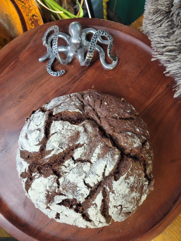 No-knead Dutch Oven Chocolate Bread w/ Cocoa Powder